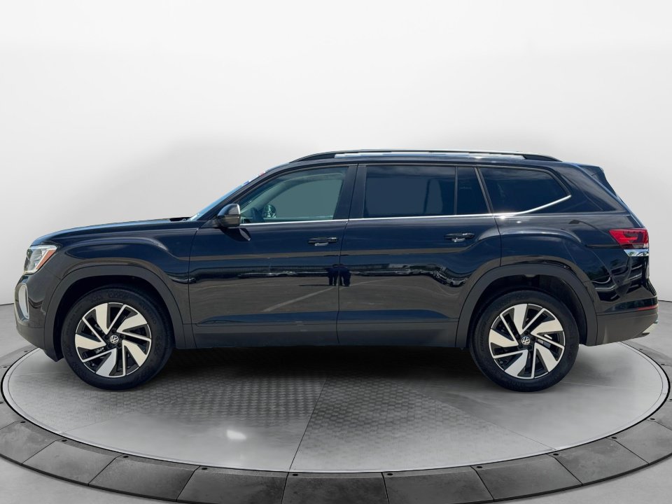 Certified 2026 Volkswagen Atlas SE AWD/4WD image 4