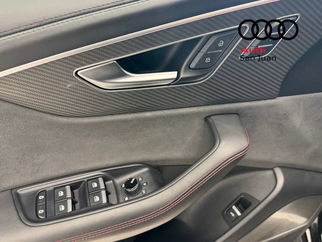 Used 2024 Audi RS Q8 AWD/4WD image 32