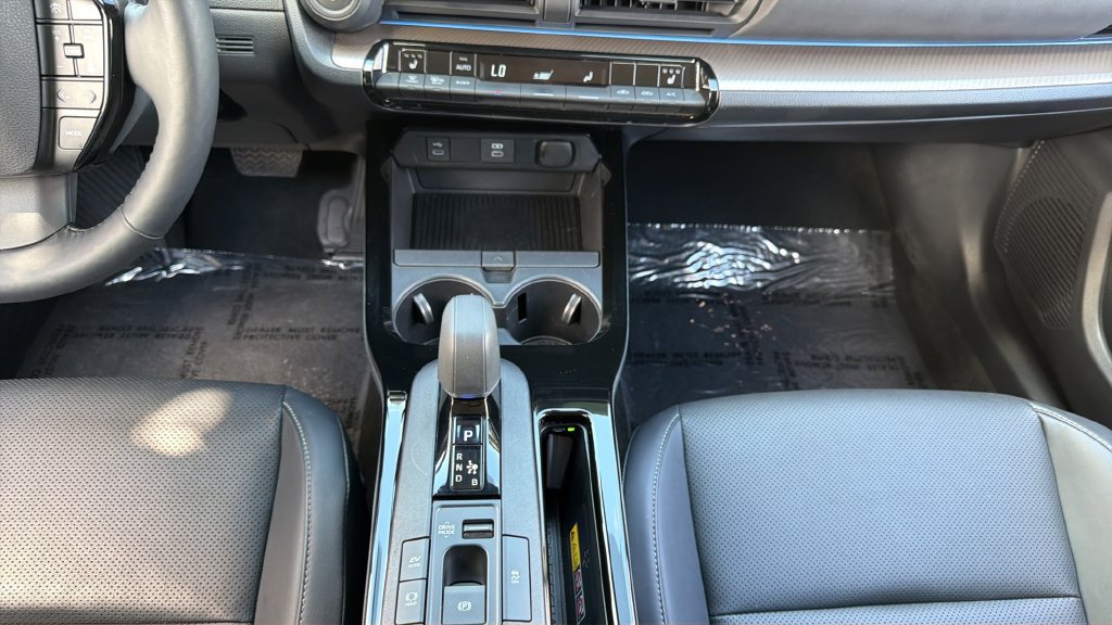Used 2023 Toyota Prius XLE FWD image 20