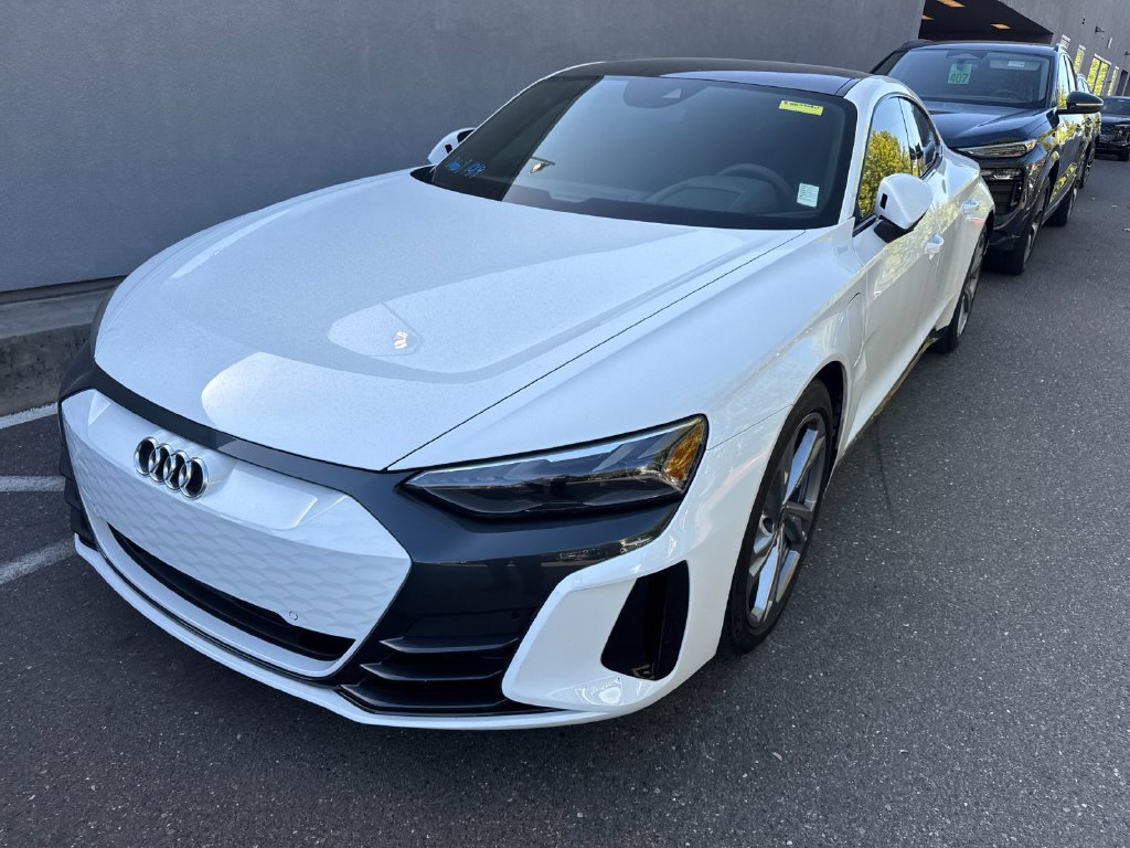 Certified 2024 Audi e-tron GT Premium Plus AWD/4WD image 6