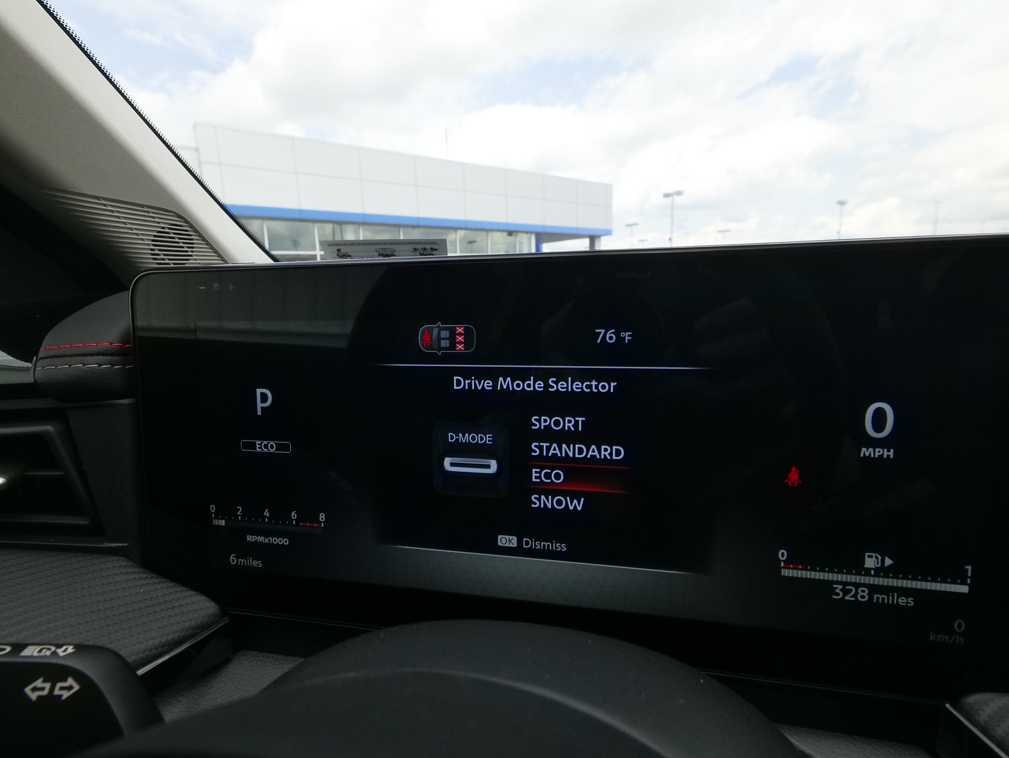 New 2026 Nissan Kicks SR w/ Cold Weather Package AWD/4WD image 29