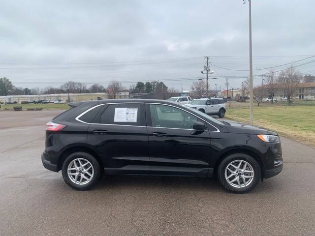 Used 2024 Ford Edge SEL image 8