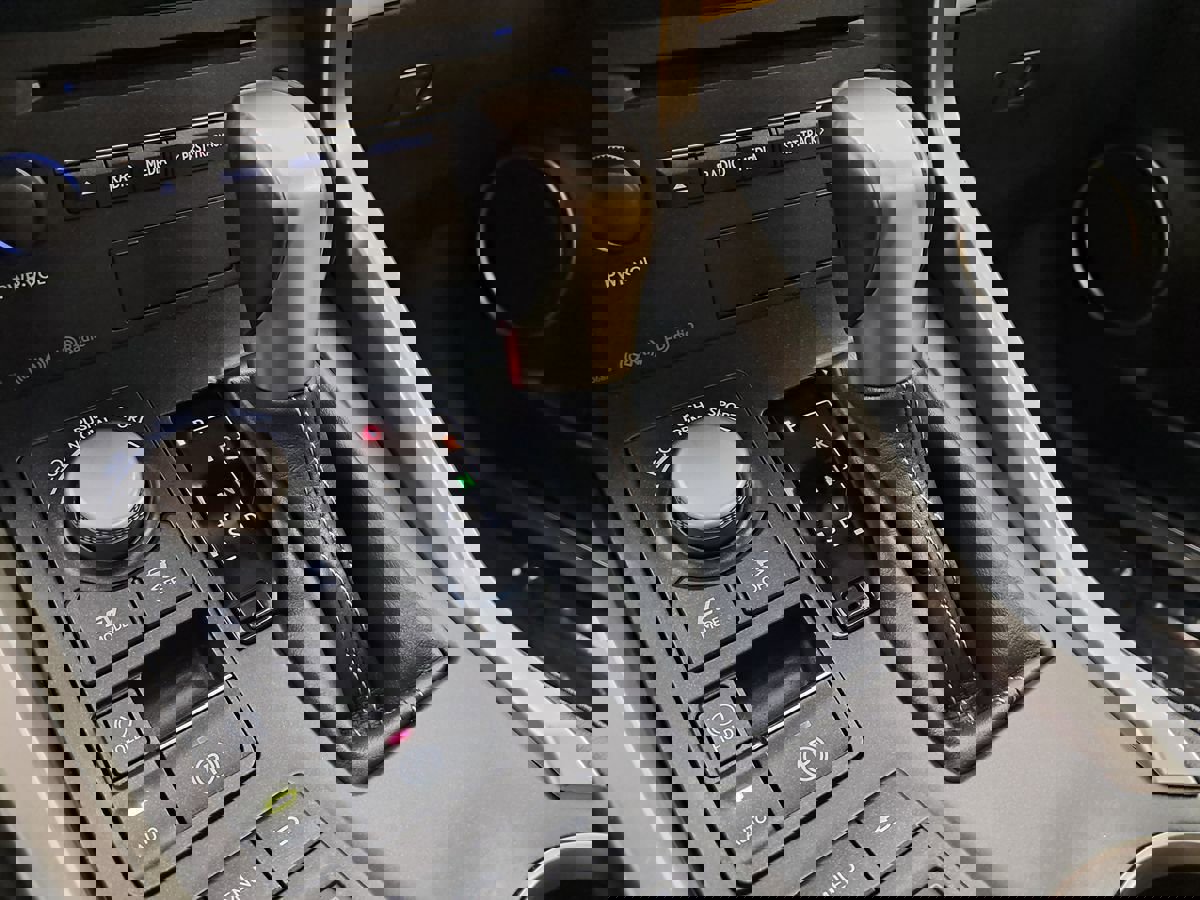 Used 2016 Lexus NX 300h AWD image 30