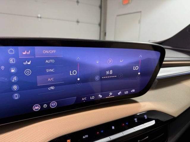 New 2027 Buick Enclave Preferred w/ Power Package FWD image 22