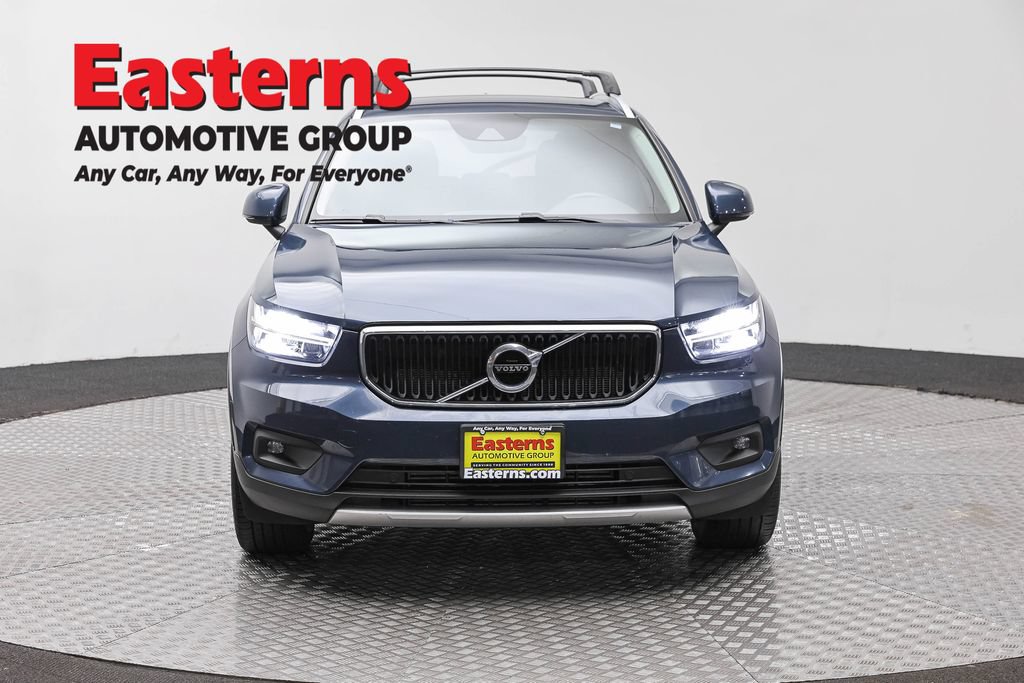 Used 2021 Volvo XC40 T5 Momentum AWD/4WD image 2