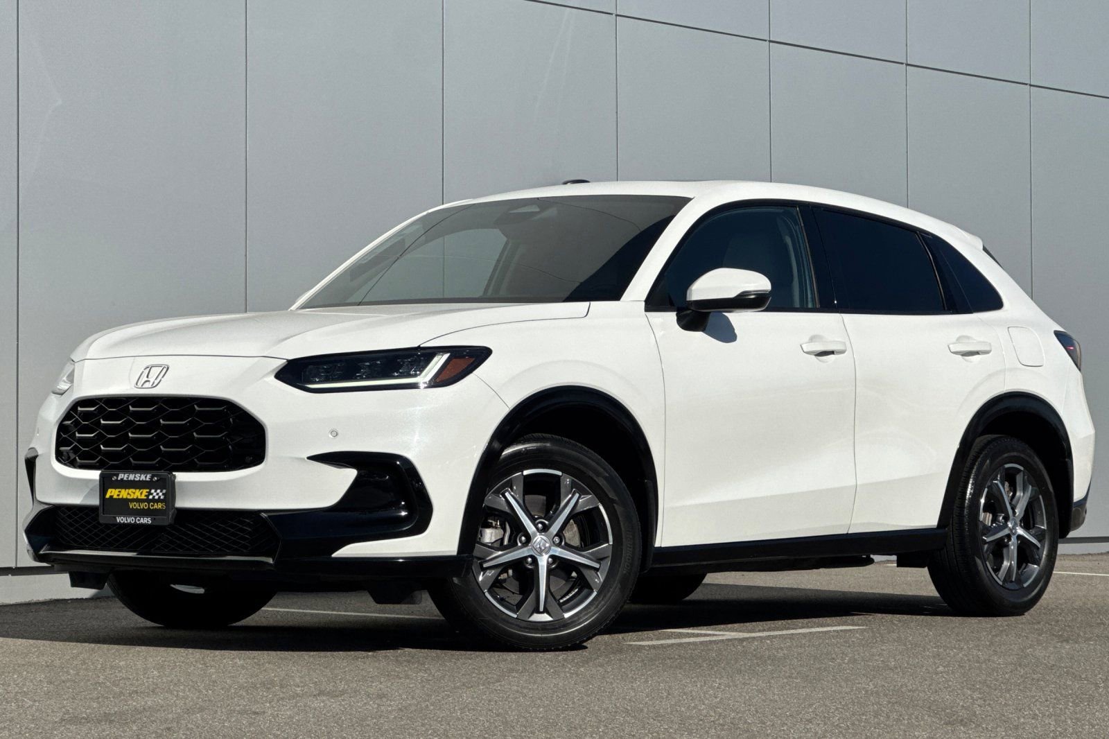 Used 2024 Honda HR-V EX-L image 1