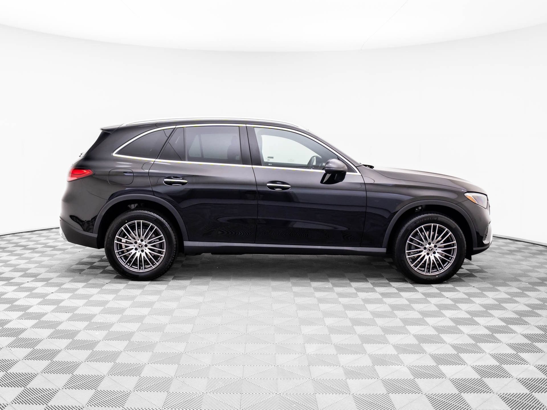 New 2026 Mercedes-Benz GLC 300 4MATIC image 6