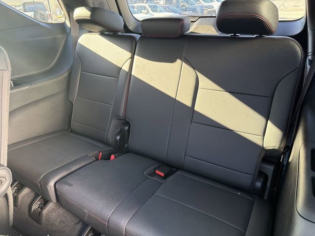 Used 2024 Chevrolet Traverse RS w/ LPO, Floor Liner Package AWD/4WD image 26