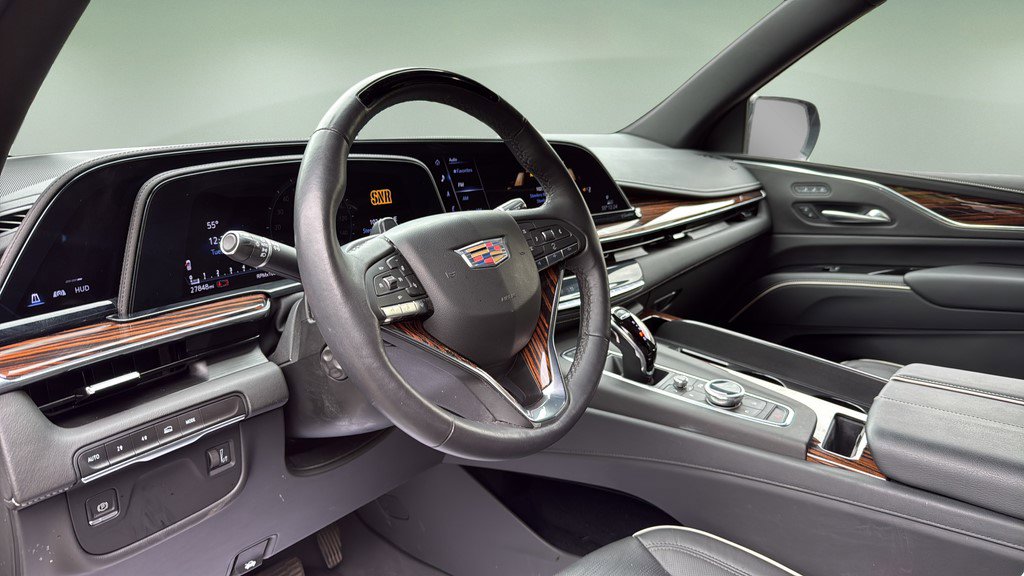 Certified 2023 Cadillac Escalade ESV Premium Luxury AWD/4WD image 13