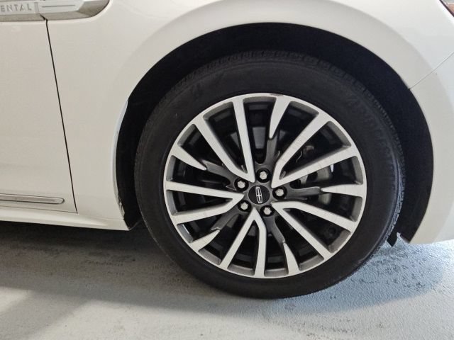 Used 2018 Lincoln Continental Select w/ Continental Climate Package AWD/4WD image 29