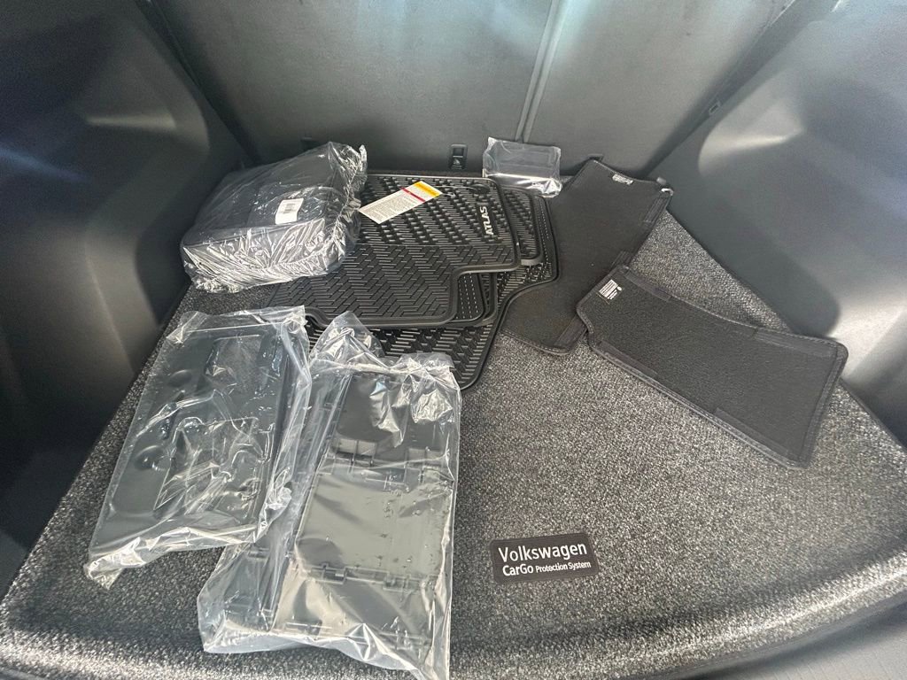 New 2026 Volkswagen Atlas Cross Sport SE image 43