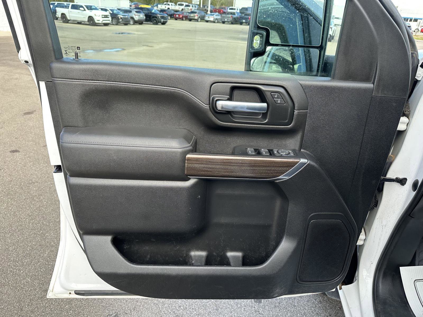 Used 2023 Chevrolet Silverado 2500 LT image 19