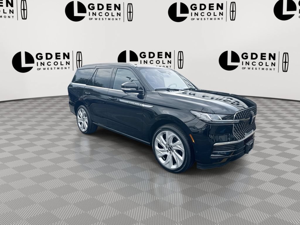 Certified 2025 Lincoln Navigator Reserve AWD/4WD image 2