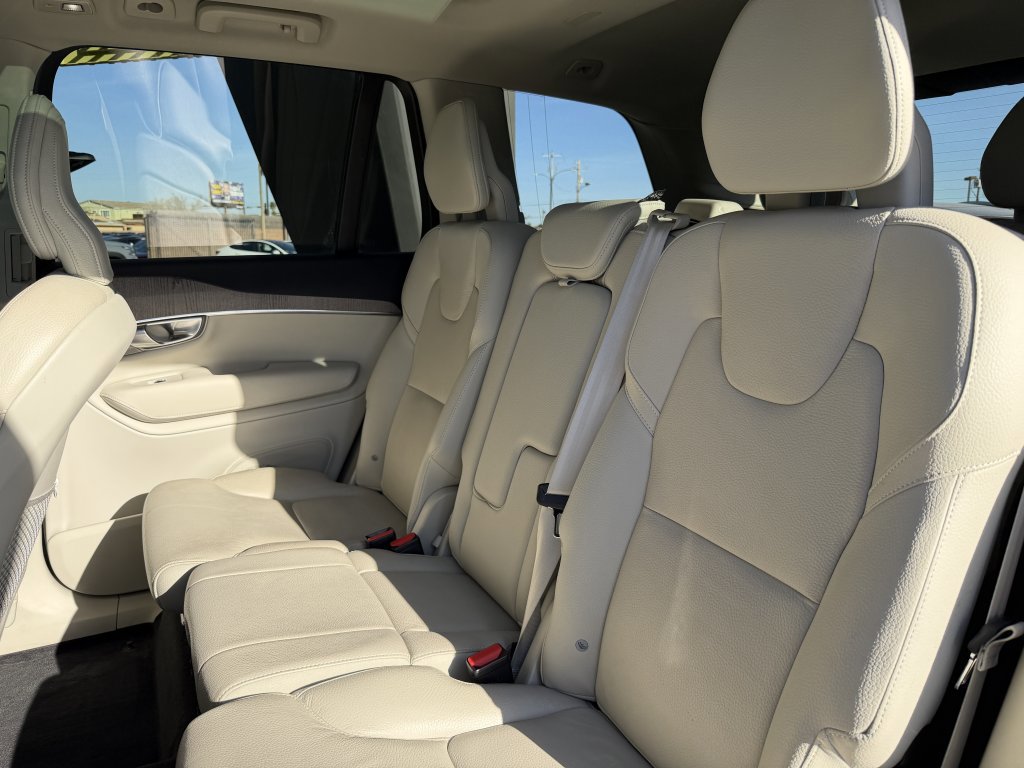 Used 2023 Volvo XC90 B6 Plus w/ Protection Package Premier image 36
