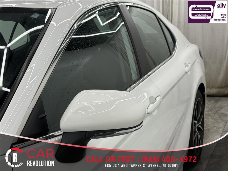 Used 2023 Toyota Camry SE AWD/4WD image 35