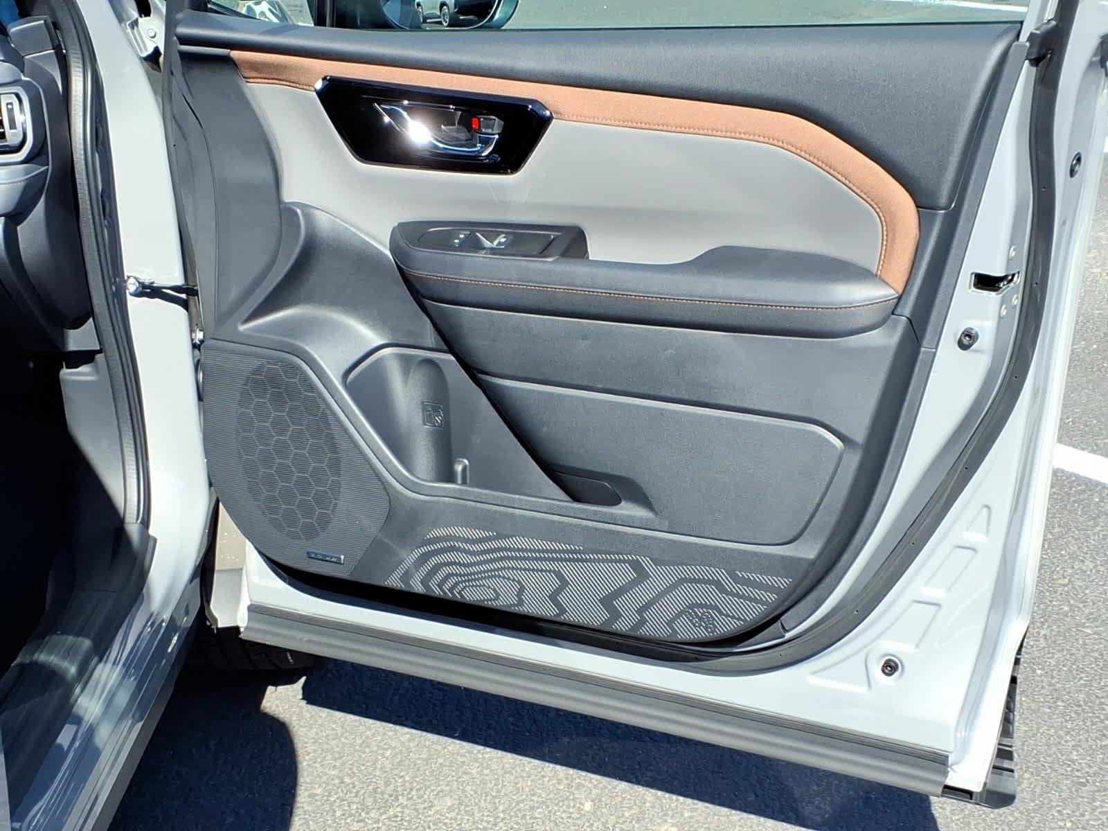New 2026 Subaru Forester Touring AWD/4WD image 13