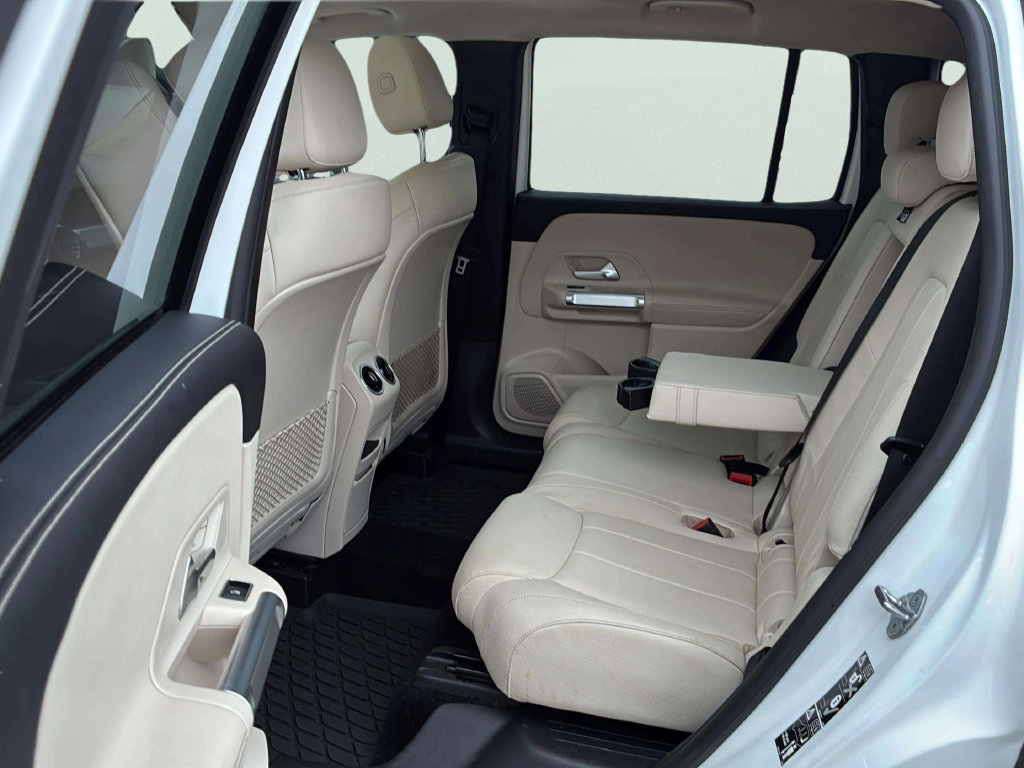 Used 2023 Mercedes-Benz GLB 250 image 23