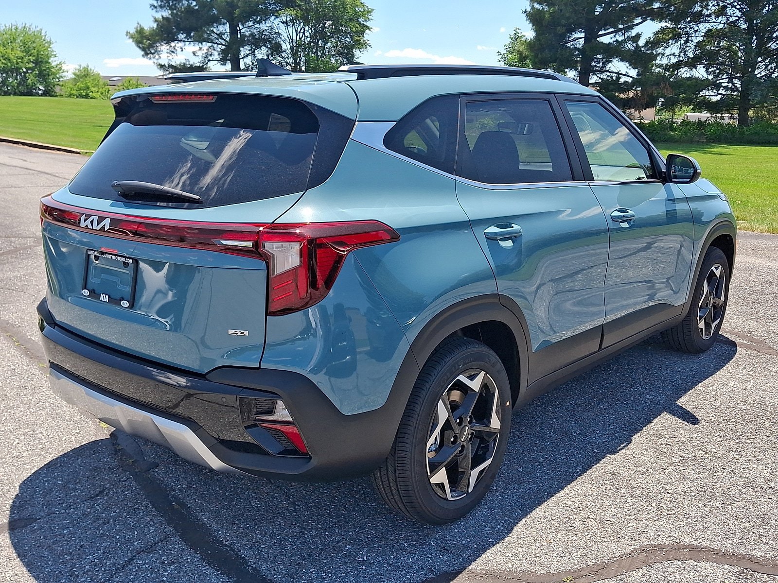 New 2026 Kia Seltos EX AWD/4WD image 3