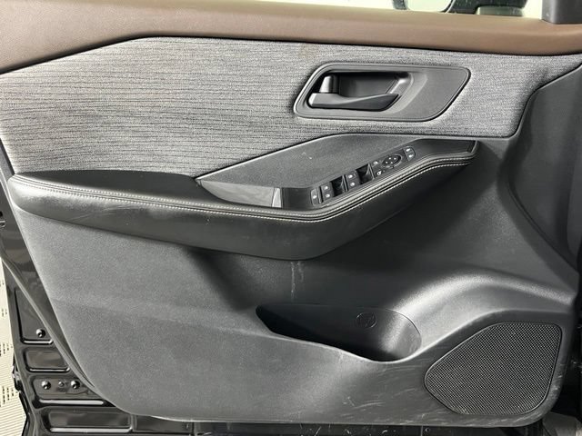 Used 2021 Nissan Rogue S AWD/4WD image 19
