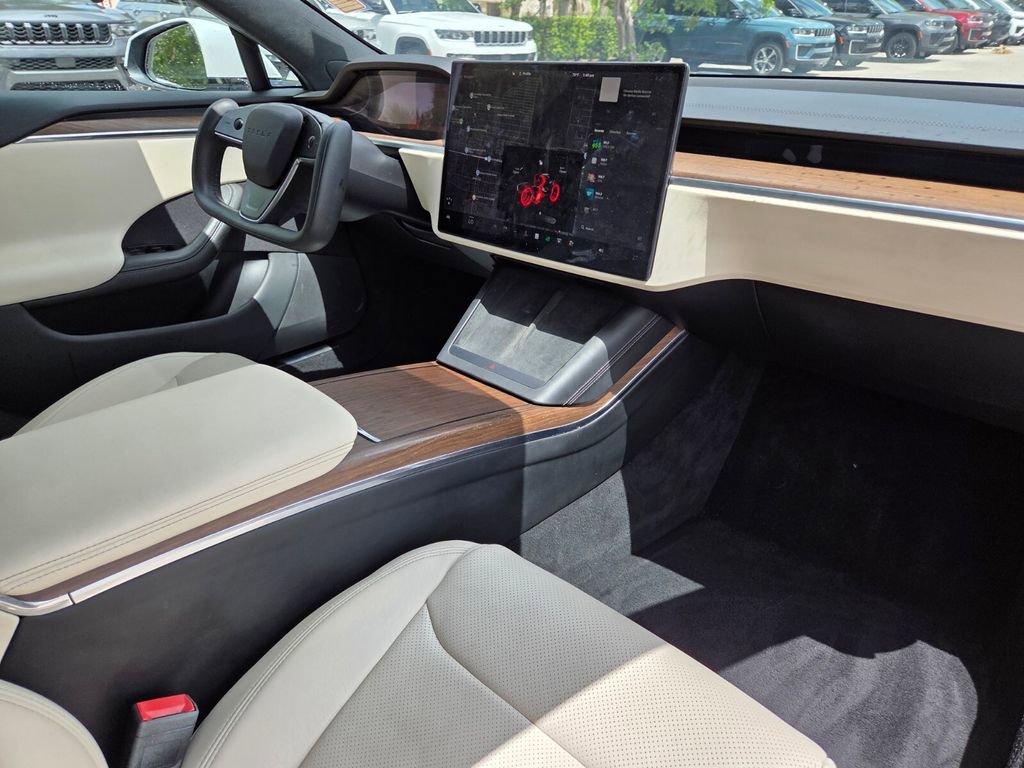 Used 2023 Tesla Model S image 9