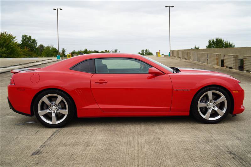 Used 2015 Chevrolet Camaro SS w/ RS Package RWD image 9