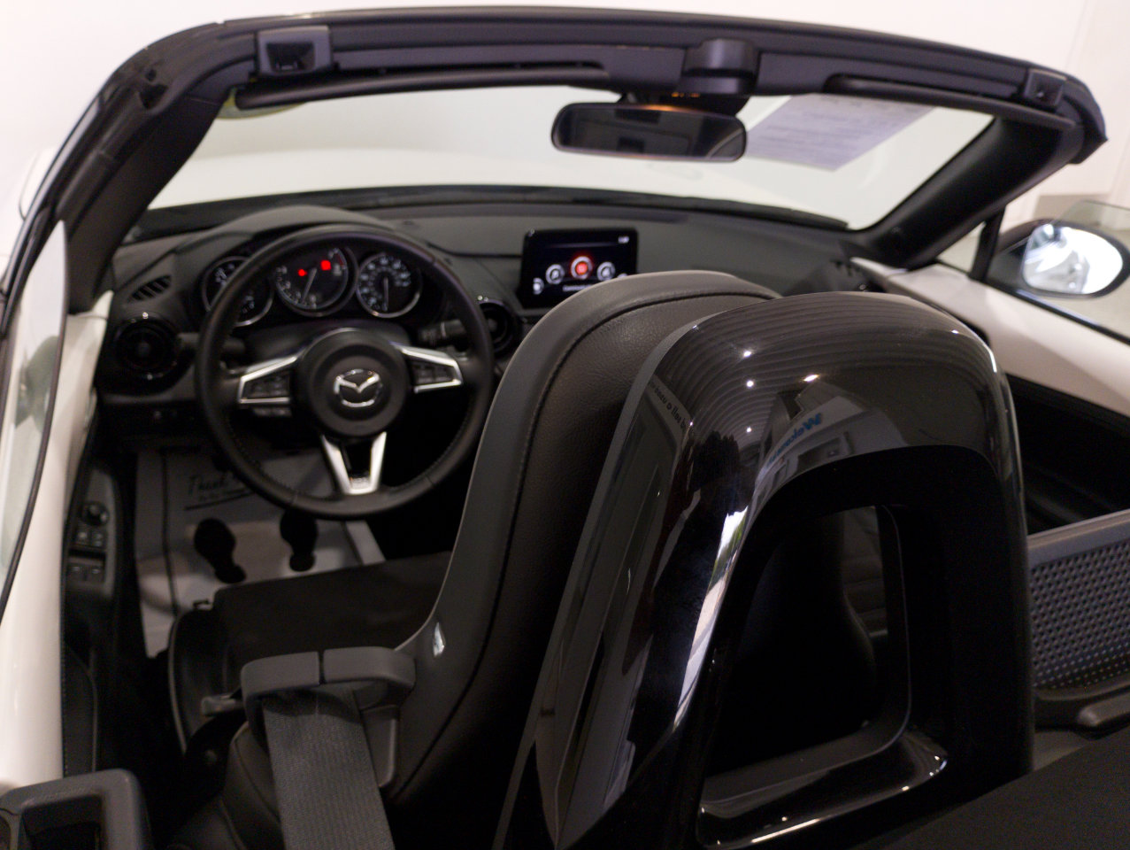 Used 2022 MAZDA MX-5 Miata Club w/ Brembo/BBS Recaro Package image 76