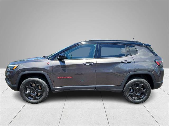 Certified 2023 Jeep Compass Trailhawk w/ Trailhawk Elite Group image 7