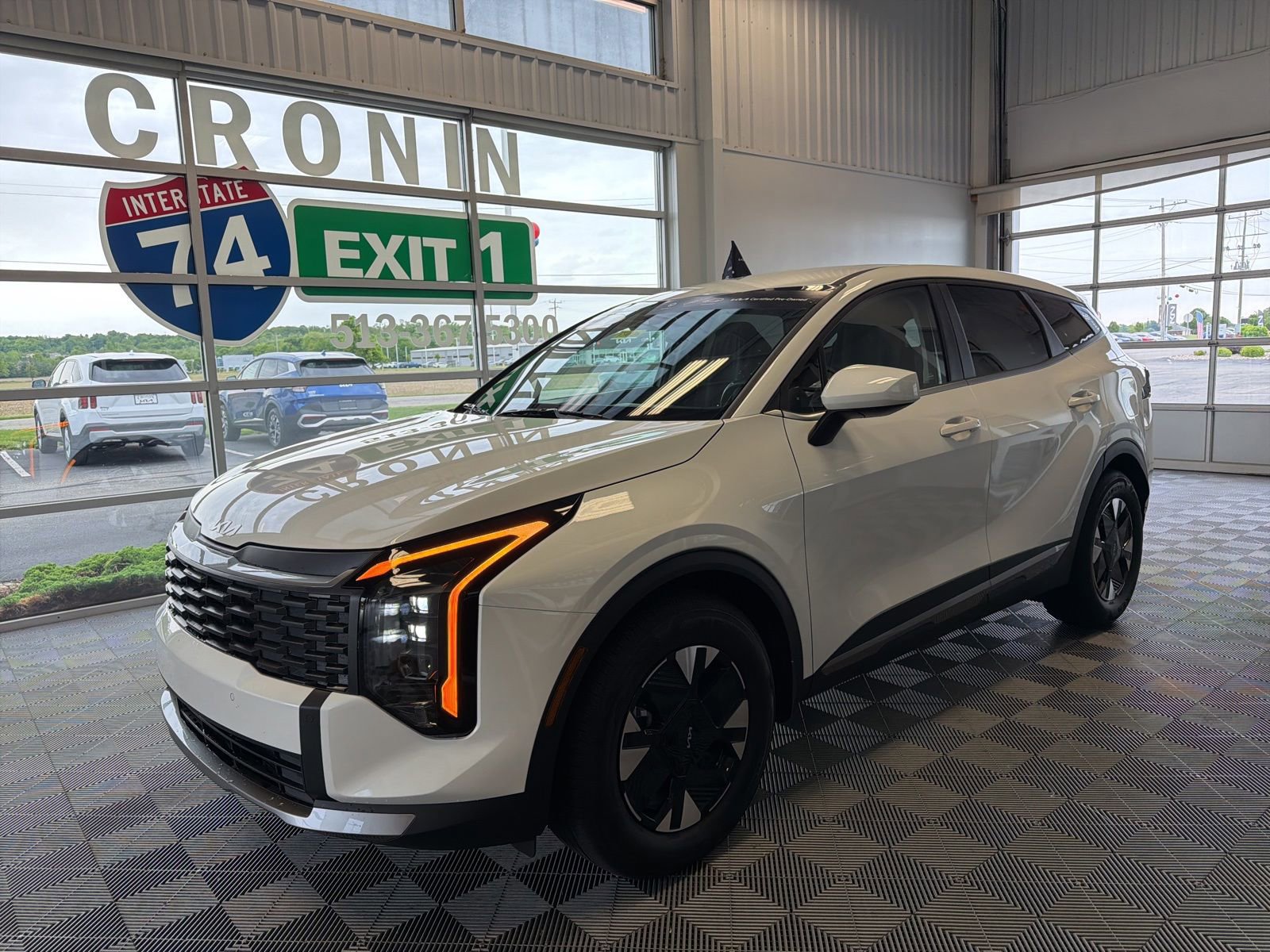 Used 2026 Kia Sportage LX FWD image 3