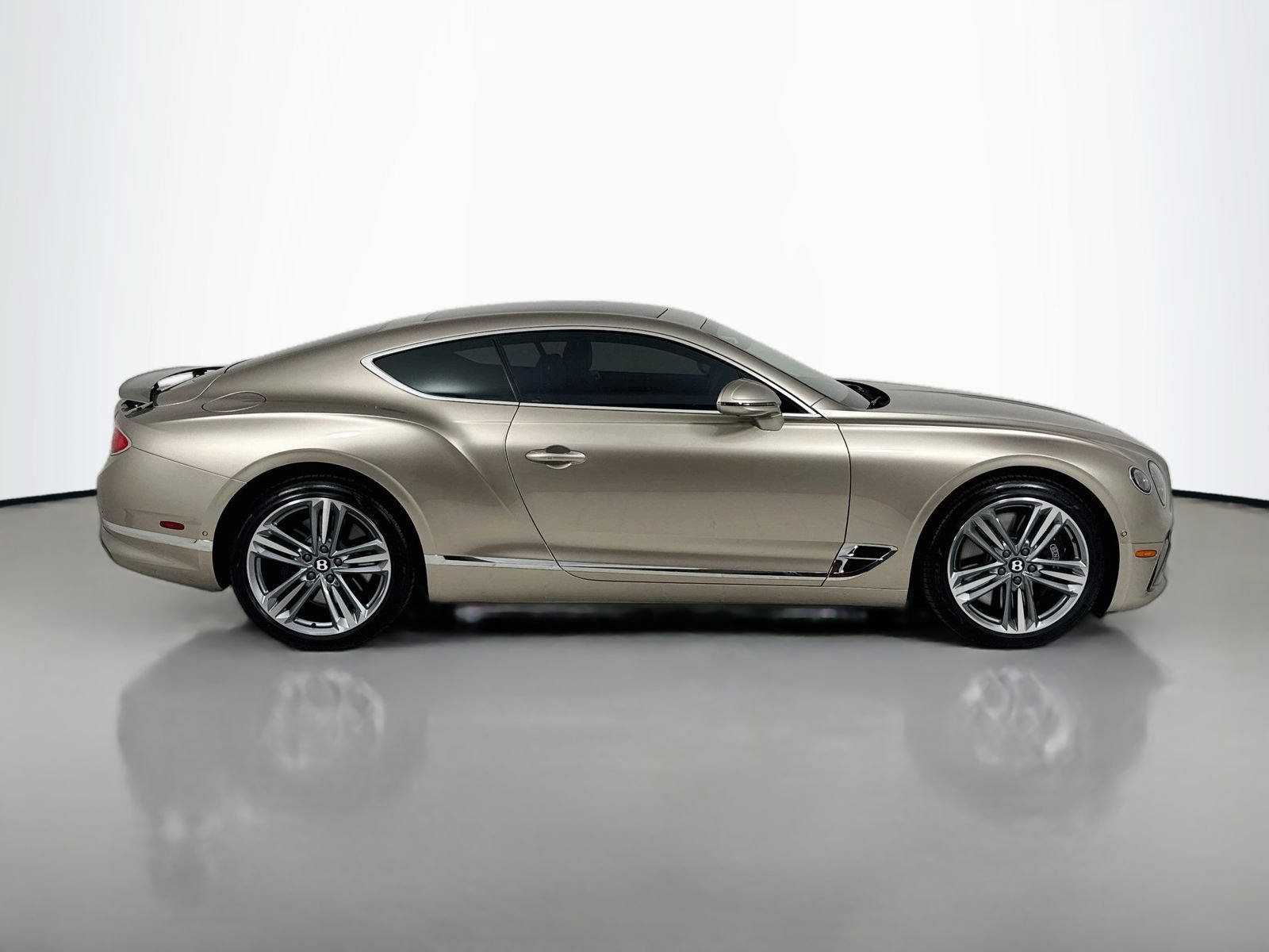Certified 2023 Bentley Continental GT Mulliner AWD/4WD image 9