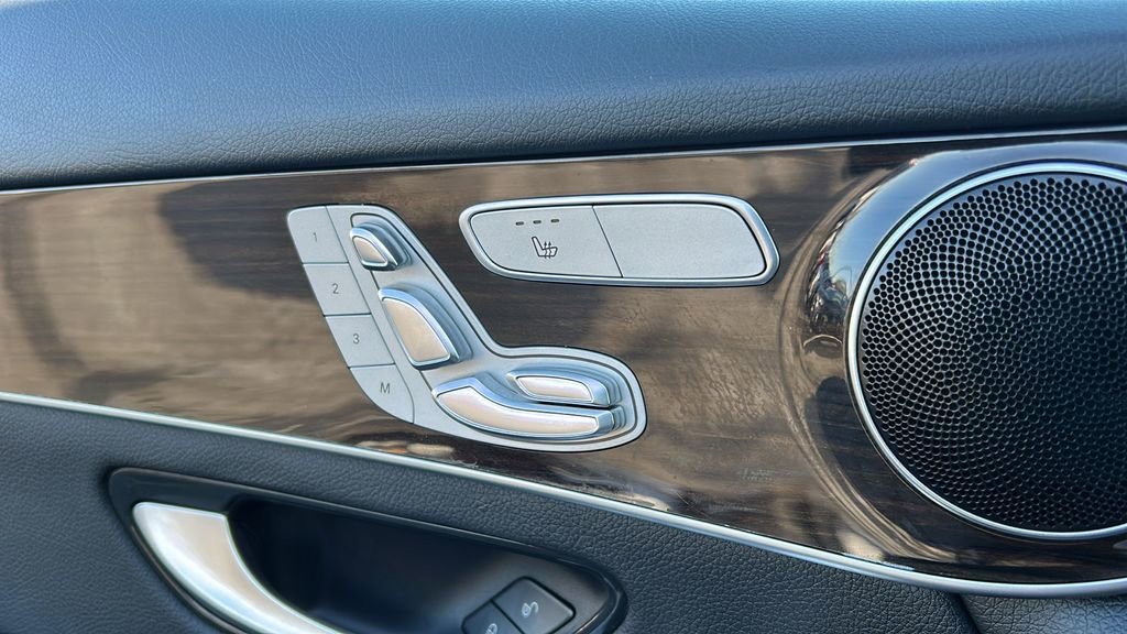 Used 2020 Mercedes-Benz GLC 300 4MATIC image 21