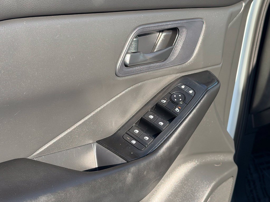 Used 2024 Nissan Rogue S FWD image 20