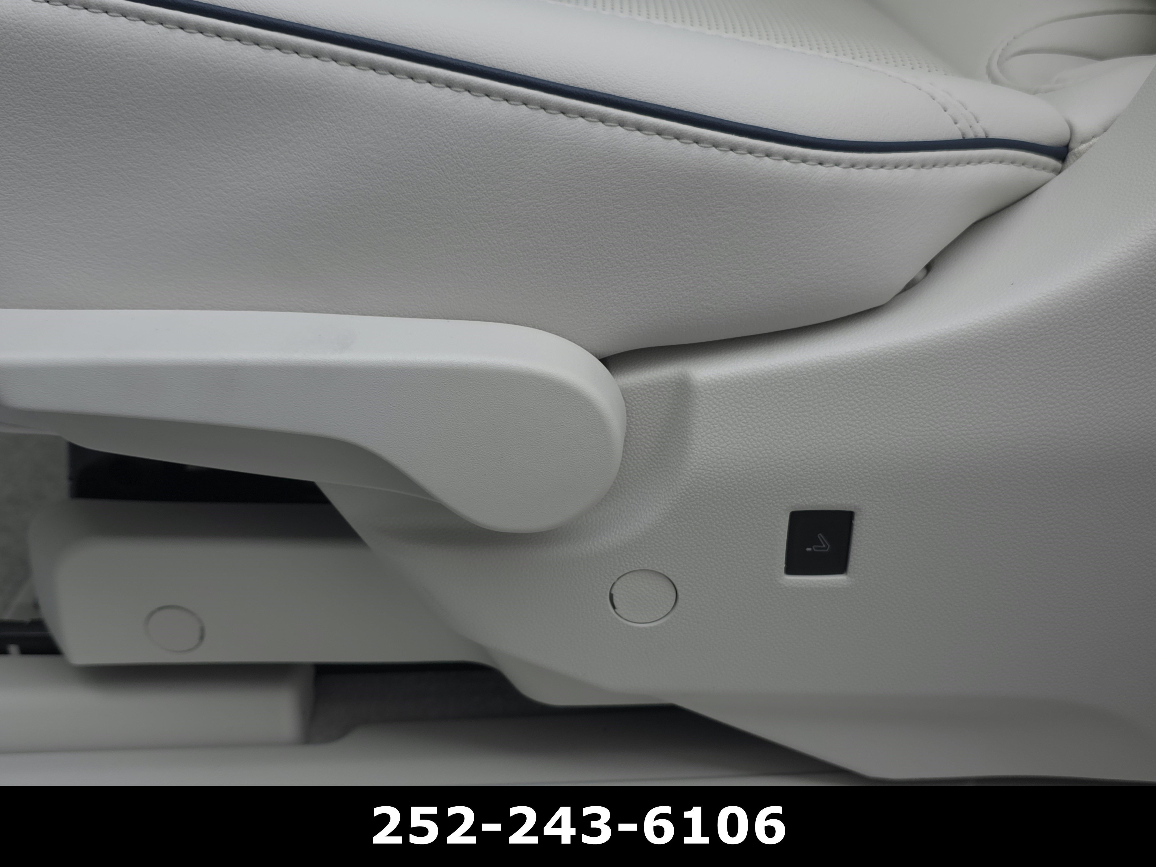 Used 2026 Buick Enclave Avenir w/ Super Cruise Package FWD image 35