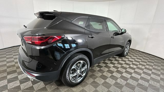 Used 2024 Chevrolet Blazer LT w/ LPO, Floor Liner Package FWD image 3