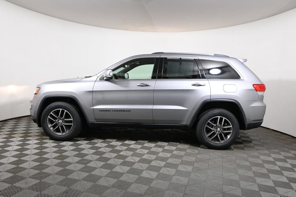 Used 2017 Jeep Grand Cherokee Limited AWD/4WD image 2