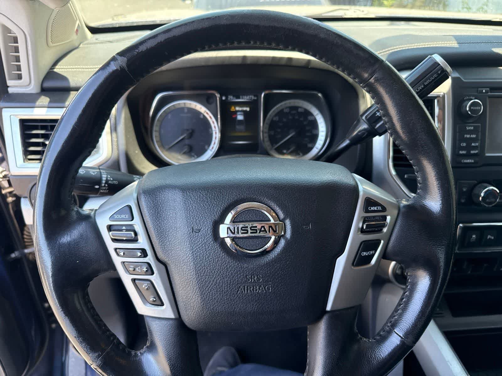 Used 2016 Nissan Titan PRO-4X w/ Pro-4x Convenience Package AWD/4WD image 26