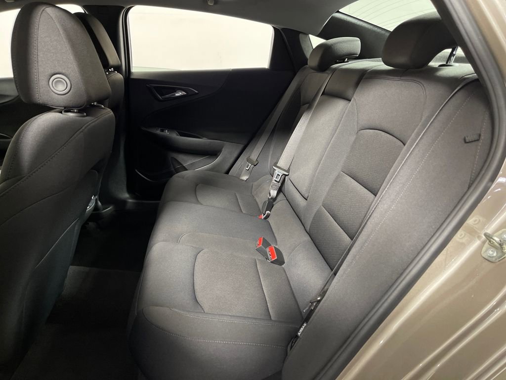 Used 2023 Chevrolet Malibu LT image 14