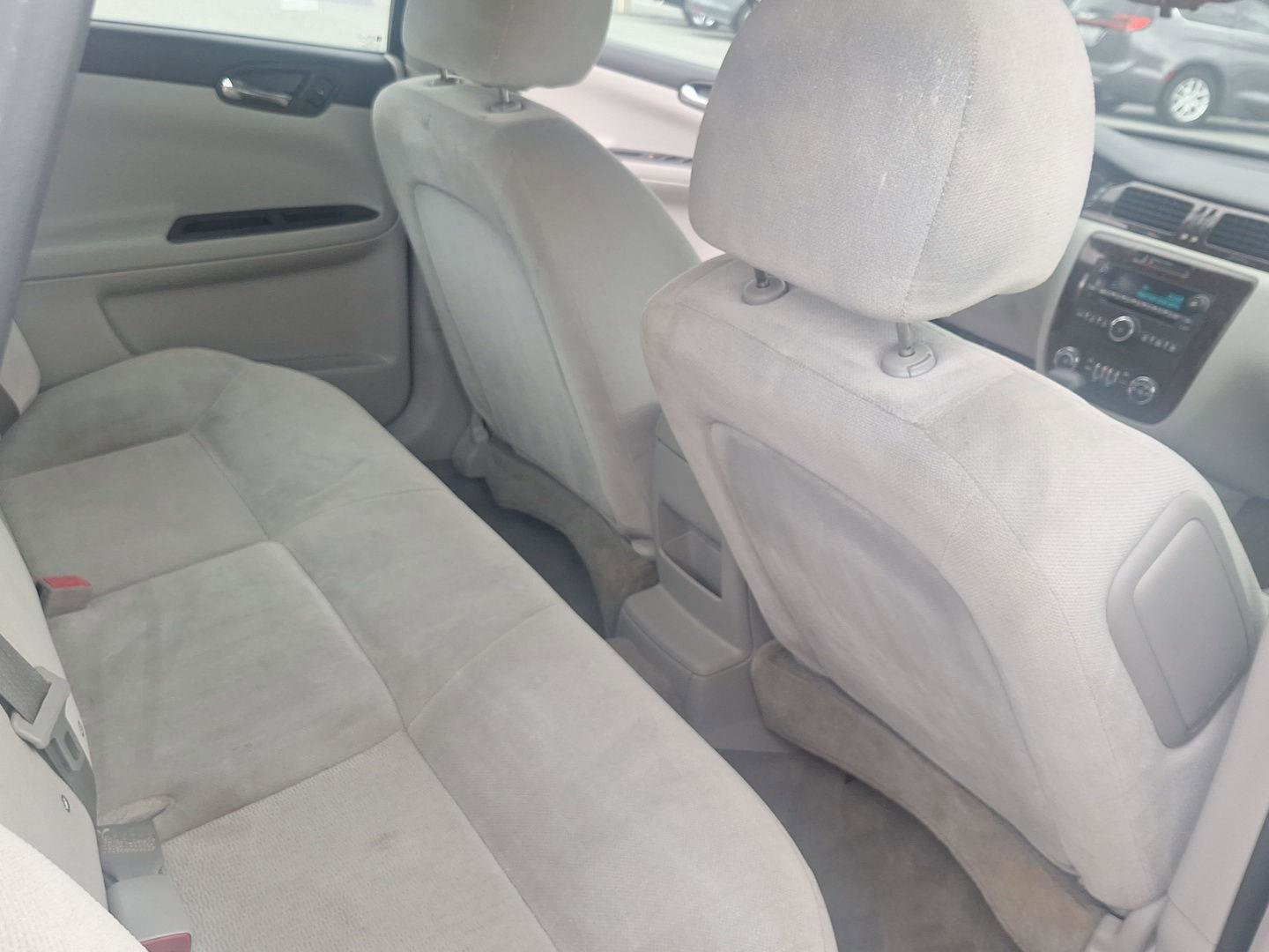 Used 2016 Chevrolet Impala LT FWD image 16