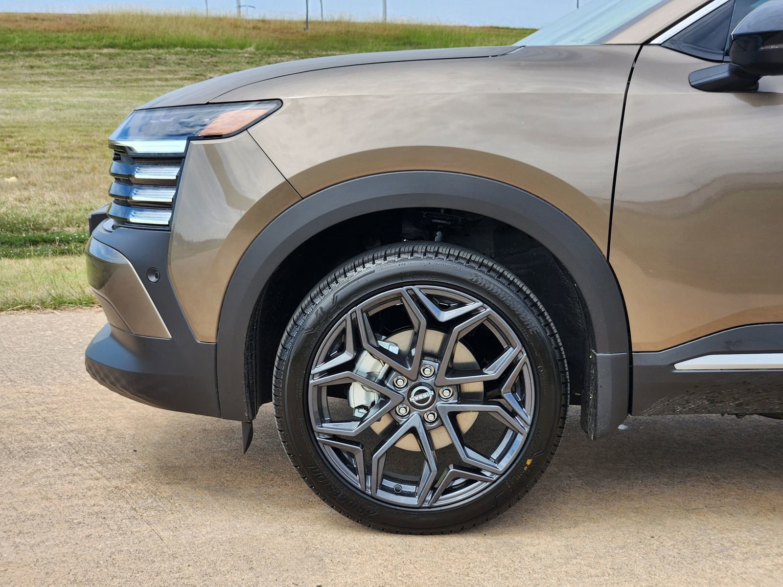 New 2026 Nissan Kicks SR w/ Illumination Package image 10