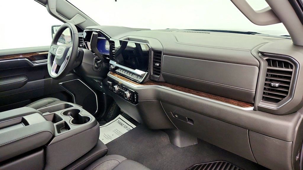 Used 2026 GMC Sierra 1500 Elevation image 21