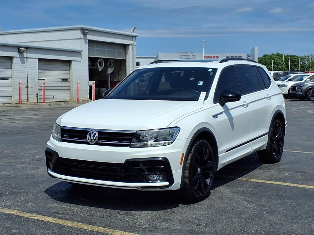 Used 2021 Volkswagen Tiguan SE R-Line AWD/4WD image 2