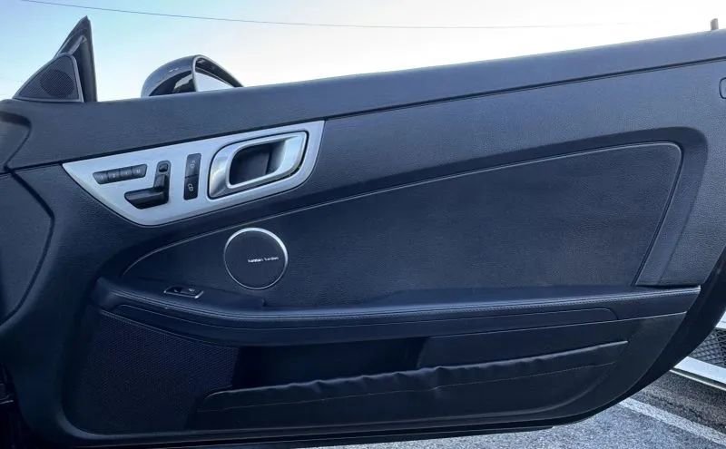 Used 2014 Mercedes-Benz SLK 250 image 21