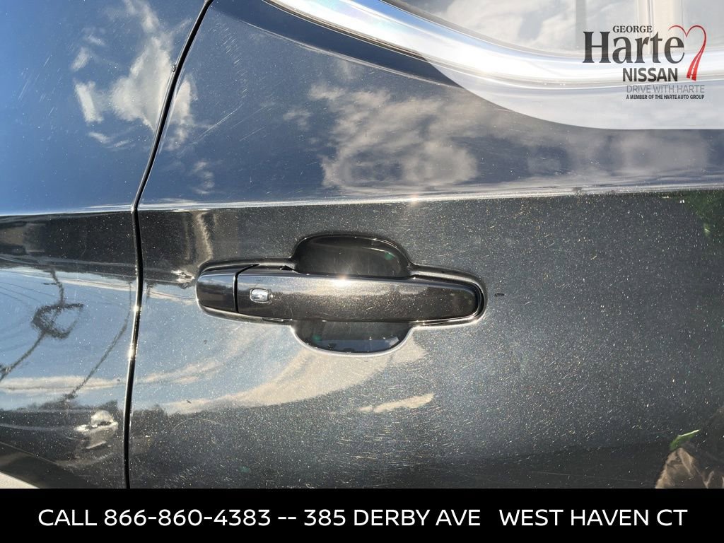 Used 2019 Chevrolet Traverse LT w/ LT Premium Package AWD/4WD image 8