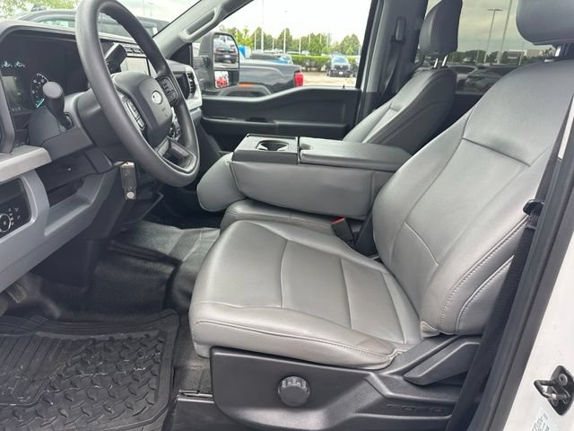 Certified 2024 Ford F550 2WD Crew Cab Super Duty image 14