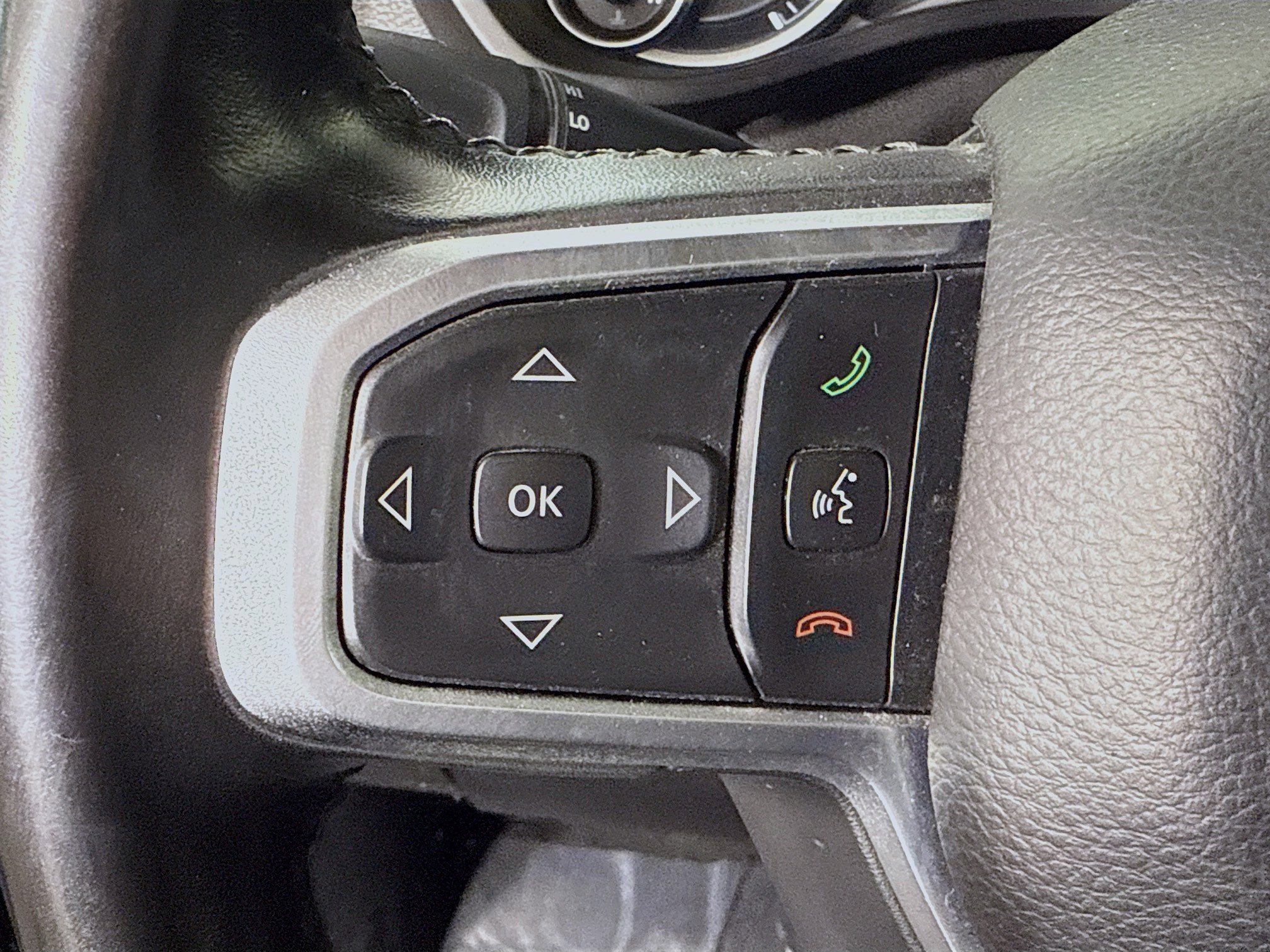 Used 2019 RAM 1500 Big Horn RWD image 14