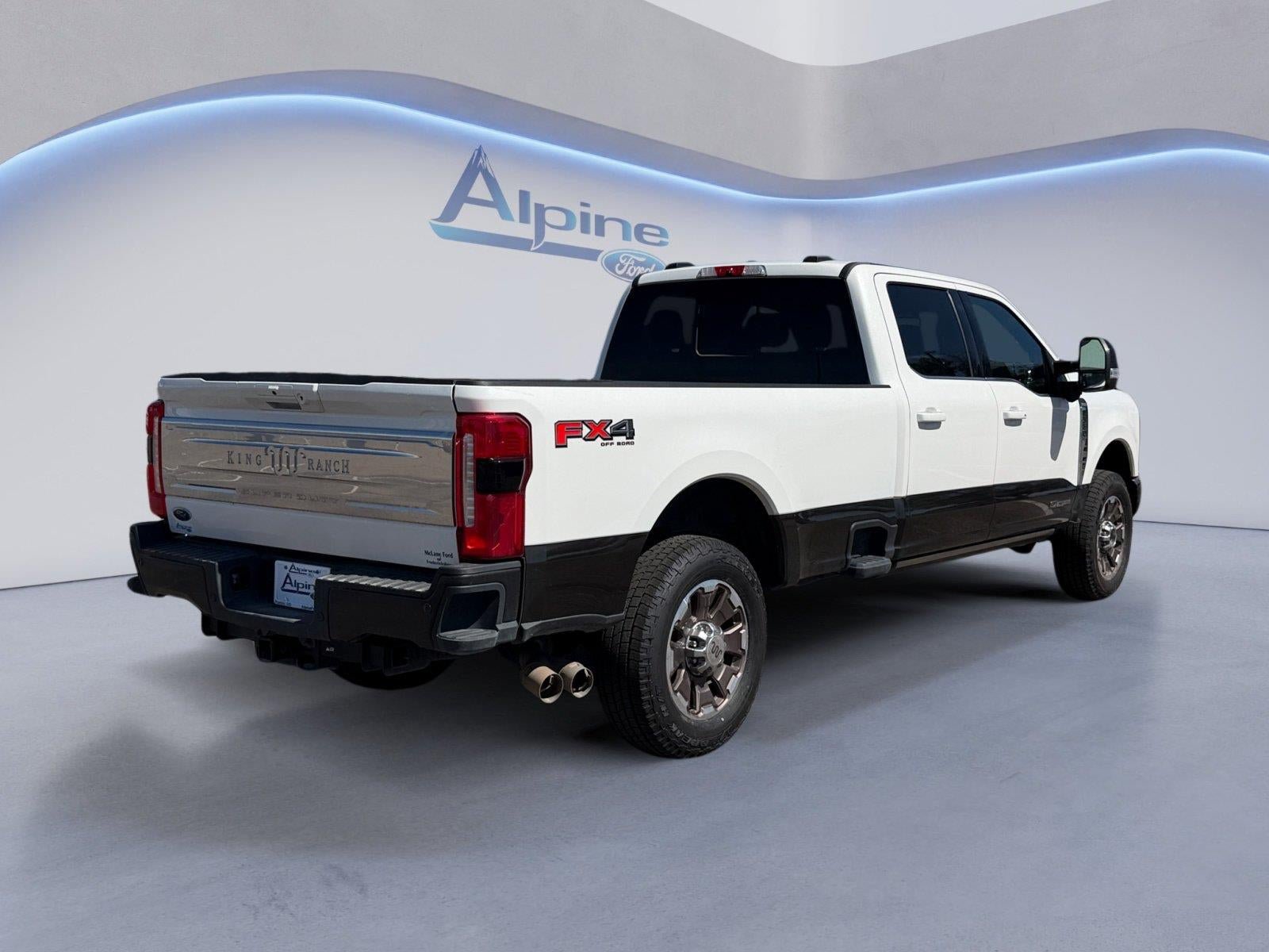 Certified 2024 Ford F350 King Ranch w/ FX4 Off-Road Package AWD/4WD image 5