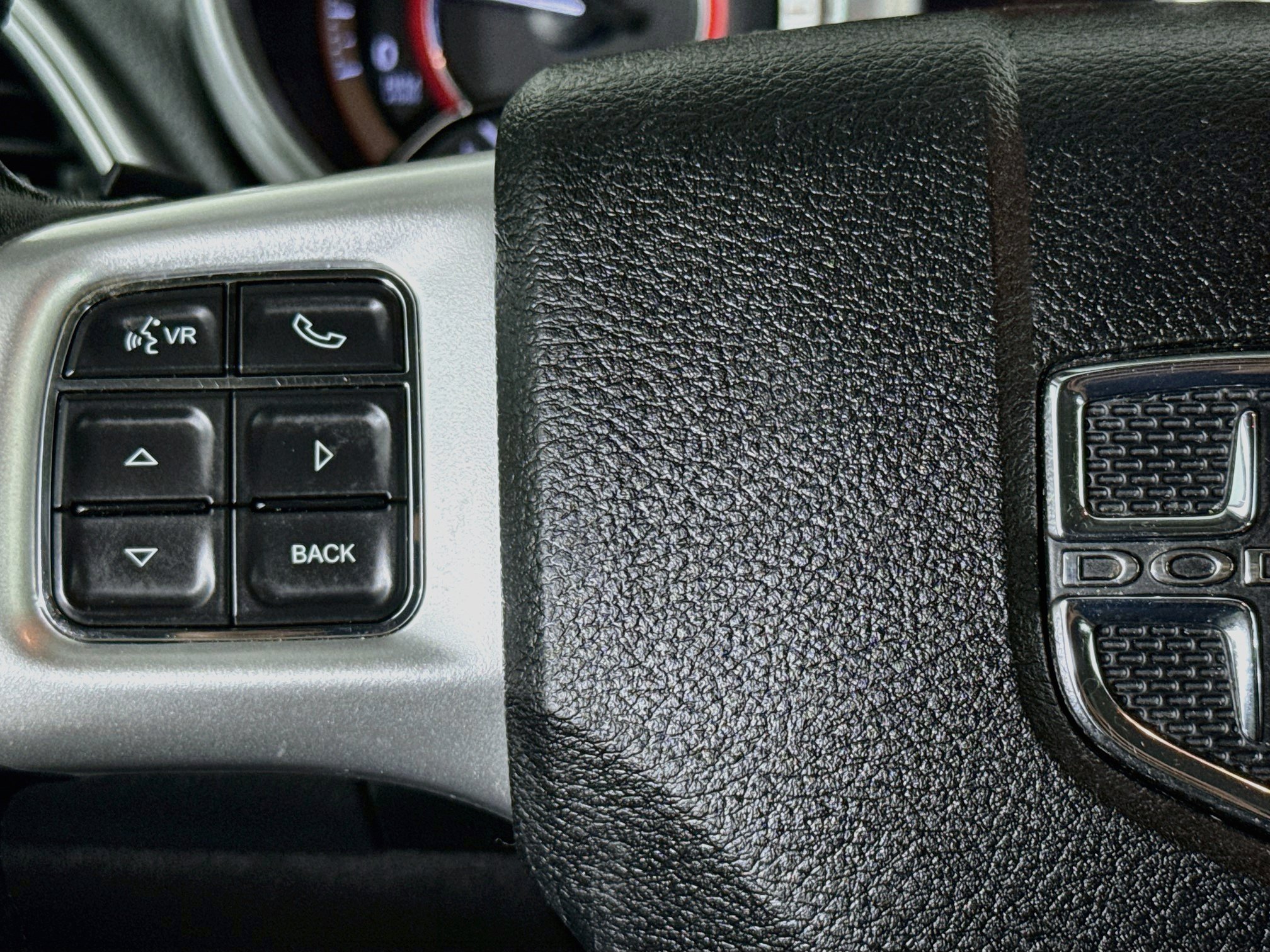 Used 2020 Dodge Journey SE w/ SE Popular Equipment Group FWD image 11