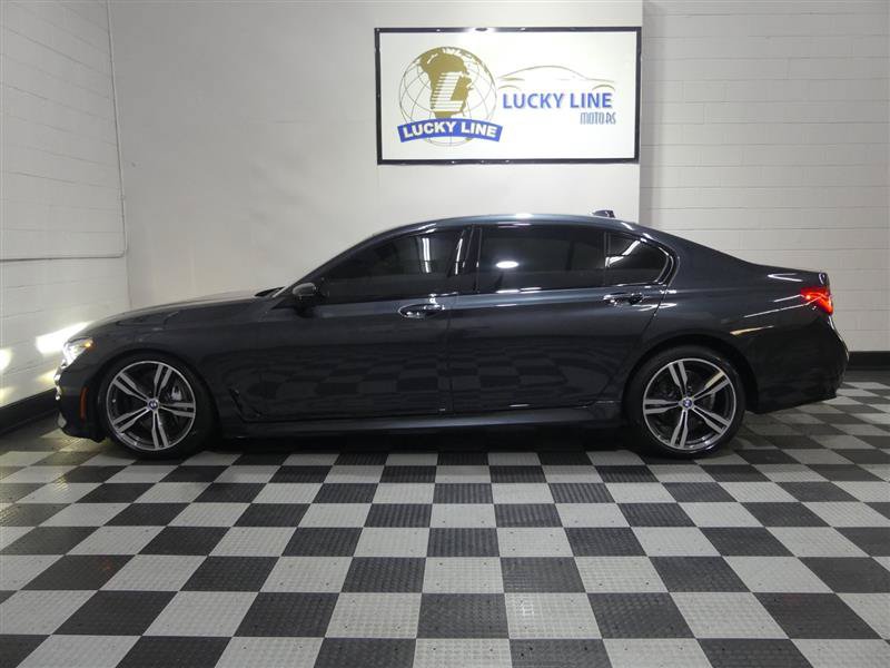 Used 2019 BMW 740i xDrive w/ M Sport Package AWD/4WD image 7