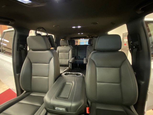 Used 2024 Chevrolet Suburban LT w/ Luxury Package AWD/4WD image 16