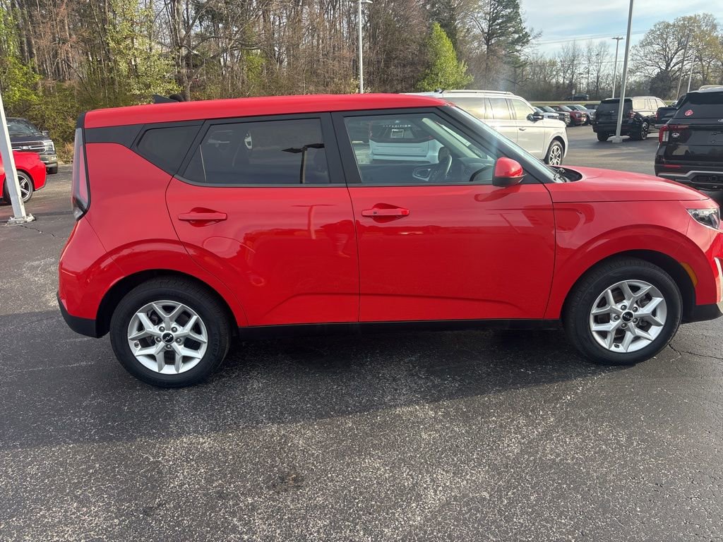 Used 2024 Kia Soul S image 9