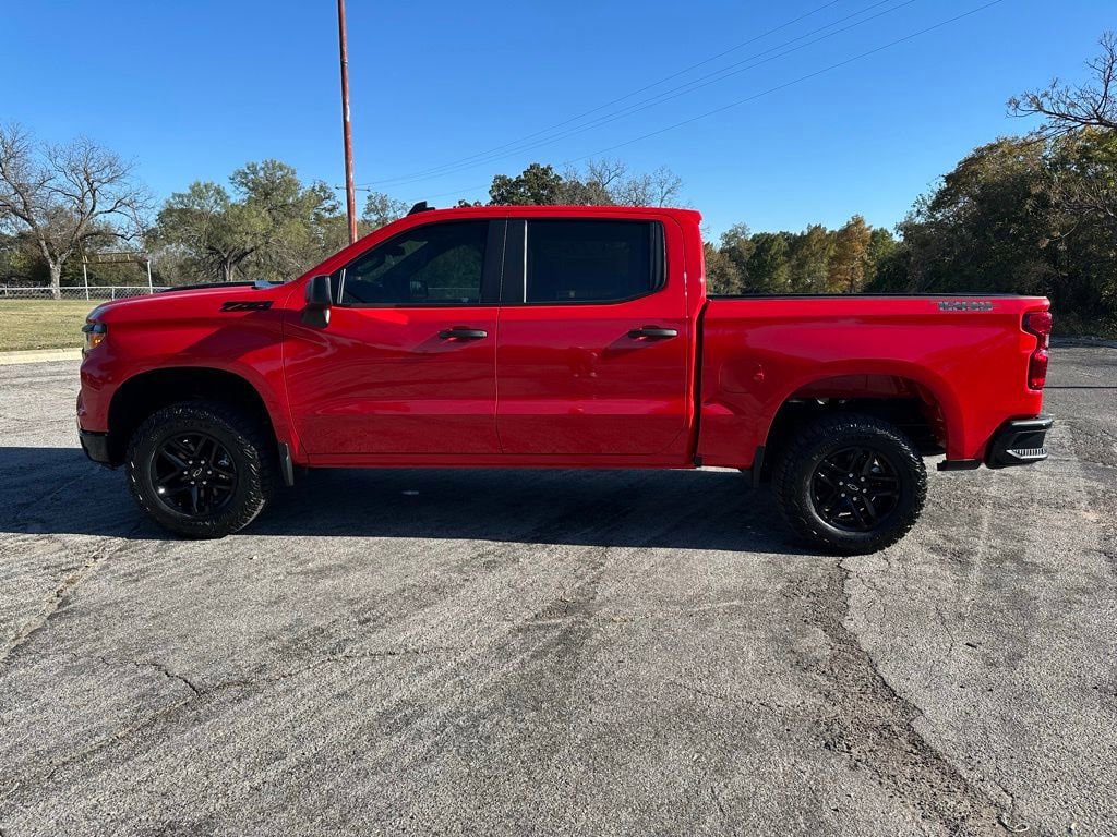 New 2026 Chevrolet Silverado 1500 Custom Trail Boss w/ Dark Appearance Package image 4